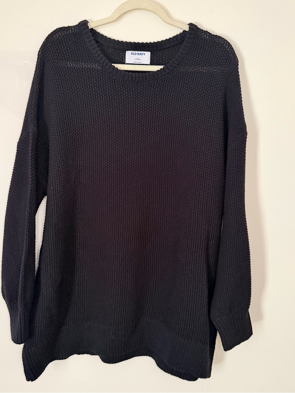 Old Navy Men's Black Crewneck Knit Sweater